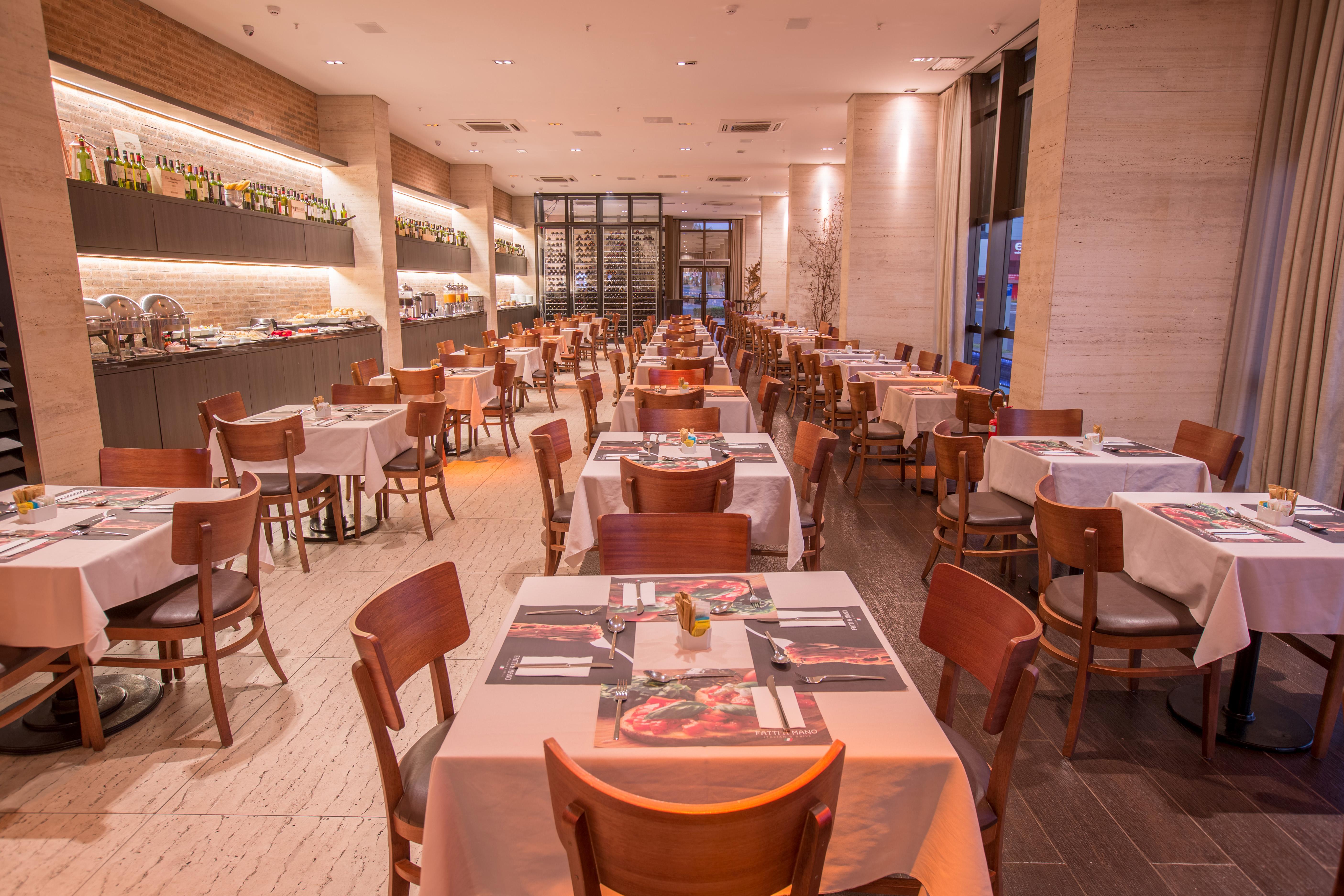 ホテル クリナン Hプラス プレミアム ブラジリア エクステリア 写真 Restaurant