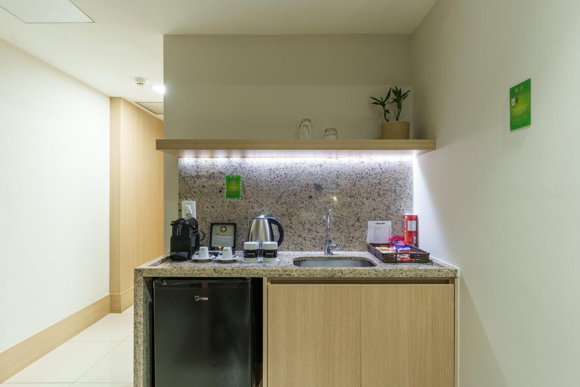 ホテル クリナン Hプラス プレミアム ブラジリア 部屋 写真